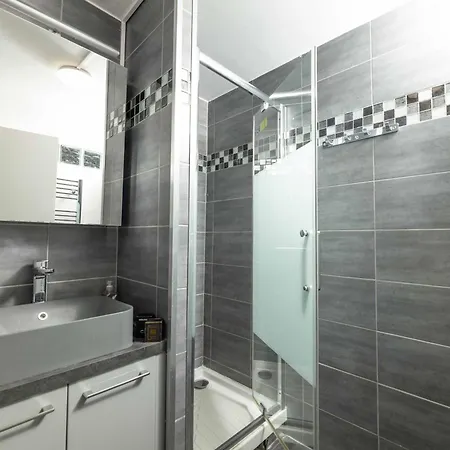 Dolce & , Center 2 Min Апартаменты