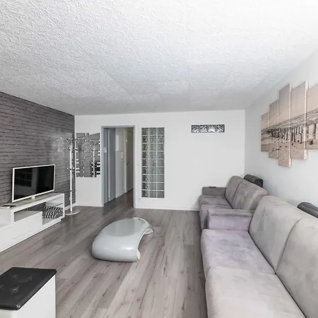 Dolce & , Center 2 Min Апартаменты *