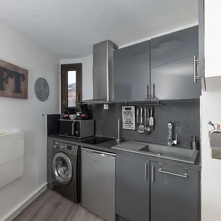 Dolce & , Center 2 Min Cannes