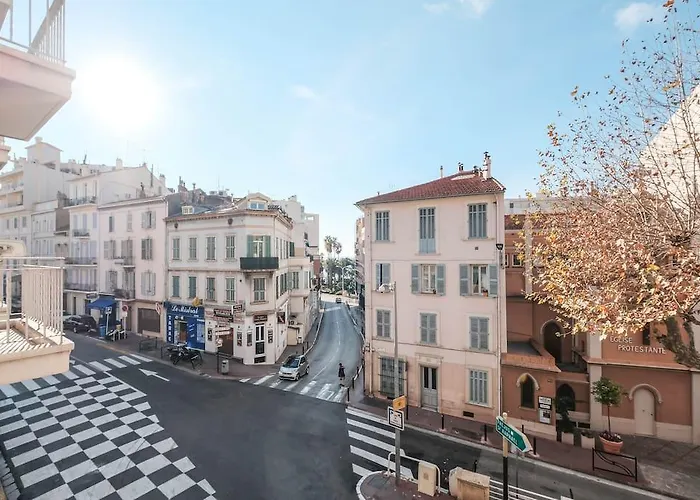 Dolce & , Center 2 Min Cannes